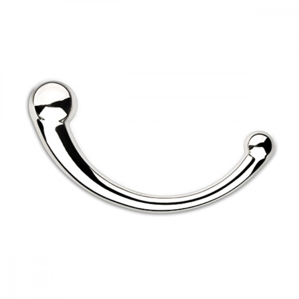 Njoy Pure Wand is a stainless steel curved dildo with two doifferent sized bulbs at the ends for g-splot pleasure.