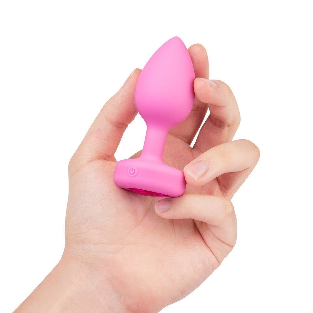 B-Vibe Vibrating Heart Plug