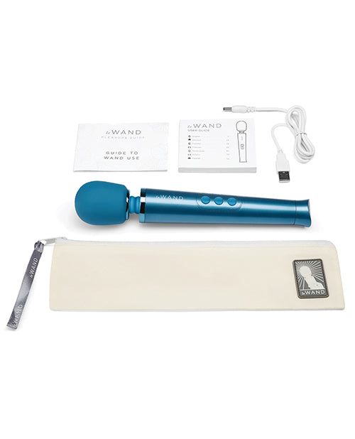 Le Wand Petite Rechargeable Vibrator