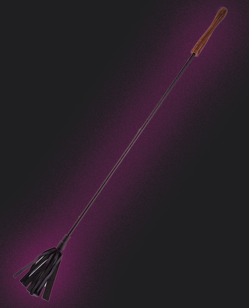 Rouge Leather Riding Crop With Wooden Handle