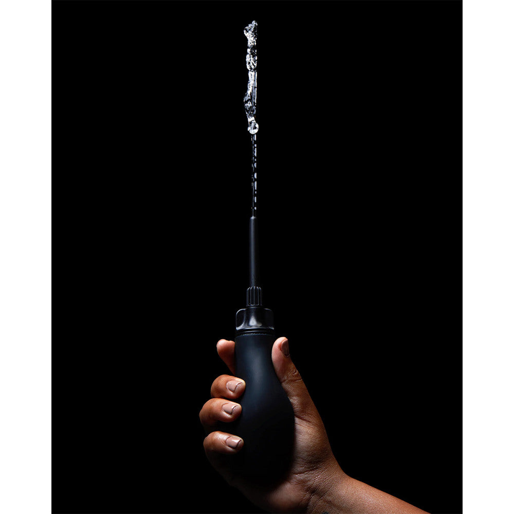 Du Douche Black squeezed